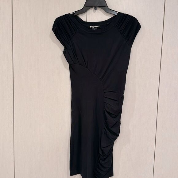 Black dress 👗 - Picture 1 of 7